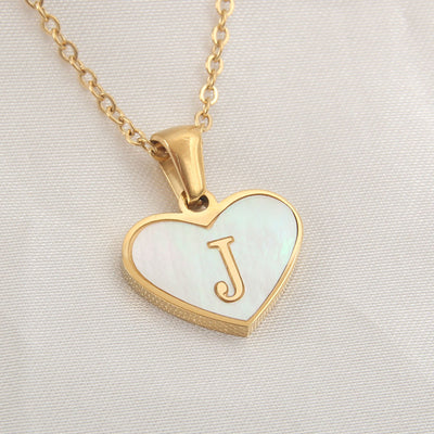 26 Letter White Shell Heart-shaped Necklace