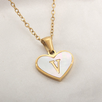 26 Letter White Shell Heart-shaped Necklace