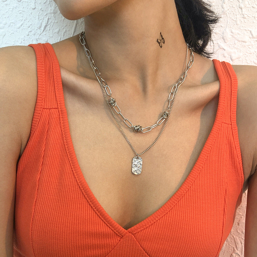 Square Retro Clavicle Pendant