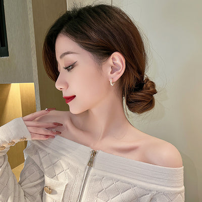 Circle Pearl Earrings