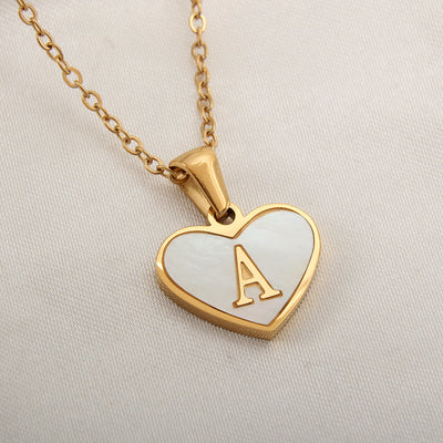 26 Letter White Shell Heart-shaped Necklace