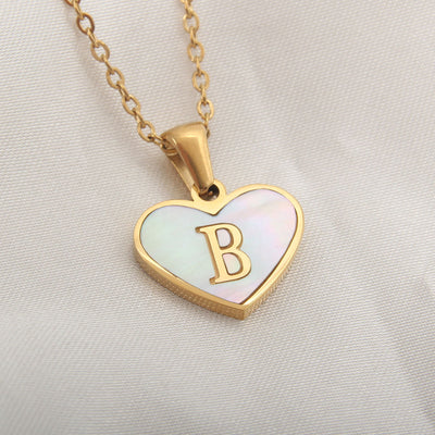 26 Letter White Shell Heart-shaped Necklace
