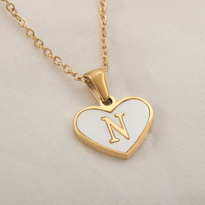 26 Letter White Shell Heart-shaped Necklace
