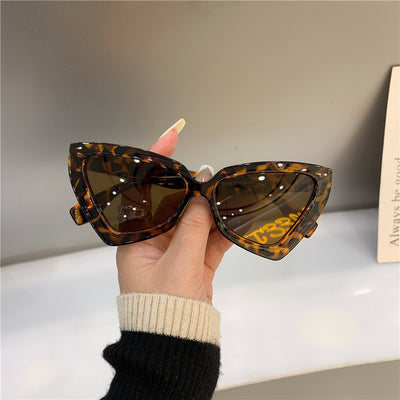 Cat eye sunglasses